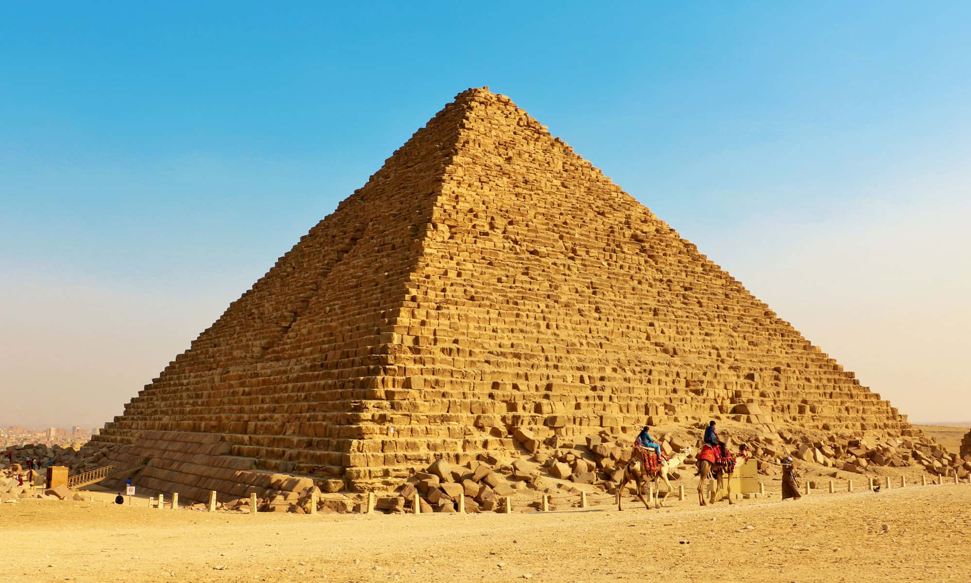 Pyramid of Menkaure | Menkaure | Pharaoh Menkaure